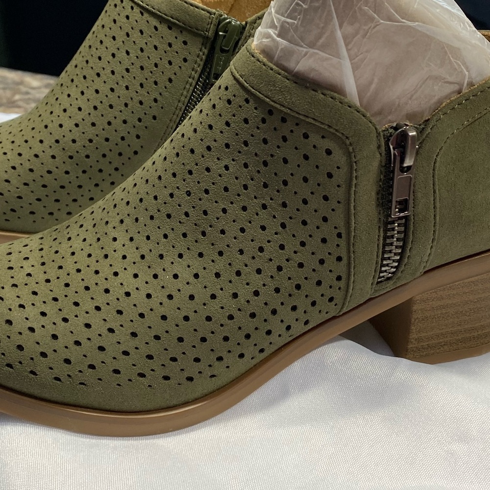 Ankle Boots- Olive green size 6